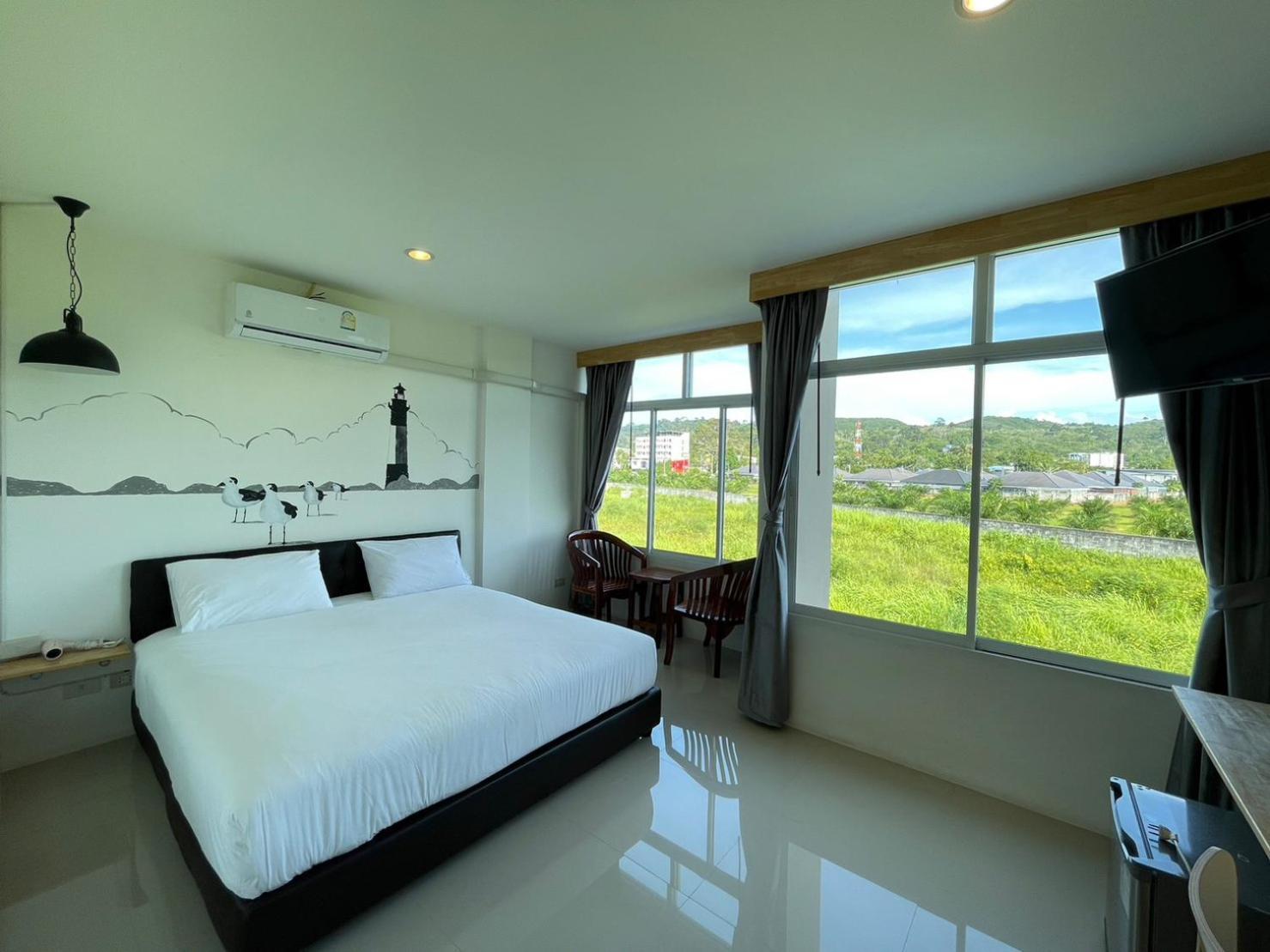 Dwell Phuket Airport Hotel At Naiyang Nai Yang Beach 외부 사진
